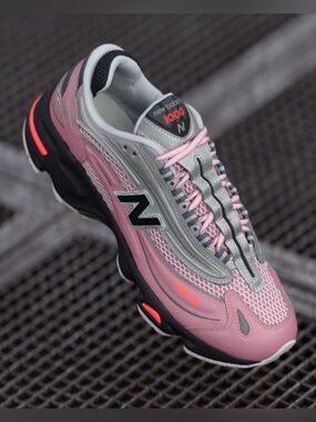 New Balance 1000 US 11 Mens Pink Taffy/Silver Metallic Retro Run NB - M1000U NIB
